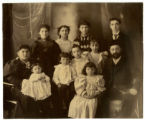 Family portrait of the Aronsohn family