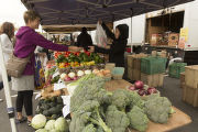 Farmers' market in Roseville, Minnesota in late September.