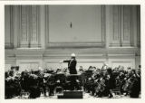 Edo de Waart conduction the Minnesota Orchestra at Carnegie Hall