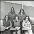 UMD 1976 women's skiing squad
